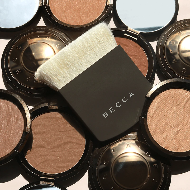 Becca The One Perfecting Brush 2 Becca The One Perfecting Brush - Image 2