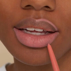 By Terry Hyaluronic Lip Liner -Care Product Store By Terry Hyaluronic Lip Liner Nudissimo On Lips 2