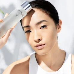 Caudalie Vinoperfect Brightening Glycolic Essence -Care Product Store Caudalie Vinoperfect Brightening Glycolic Essence 3