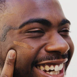 FRONTMAN Fade Skintone Acne Treatment -Care Product Store FRONTMAN Fade Skintone Acne Treatment D4 On Skin