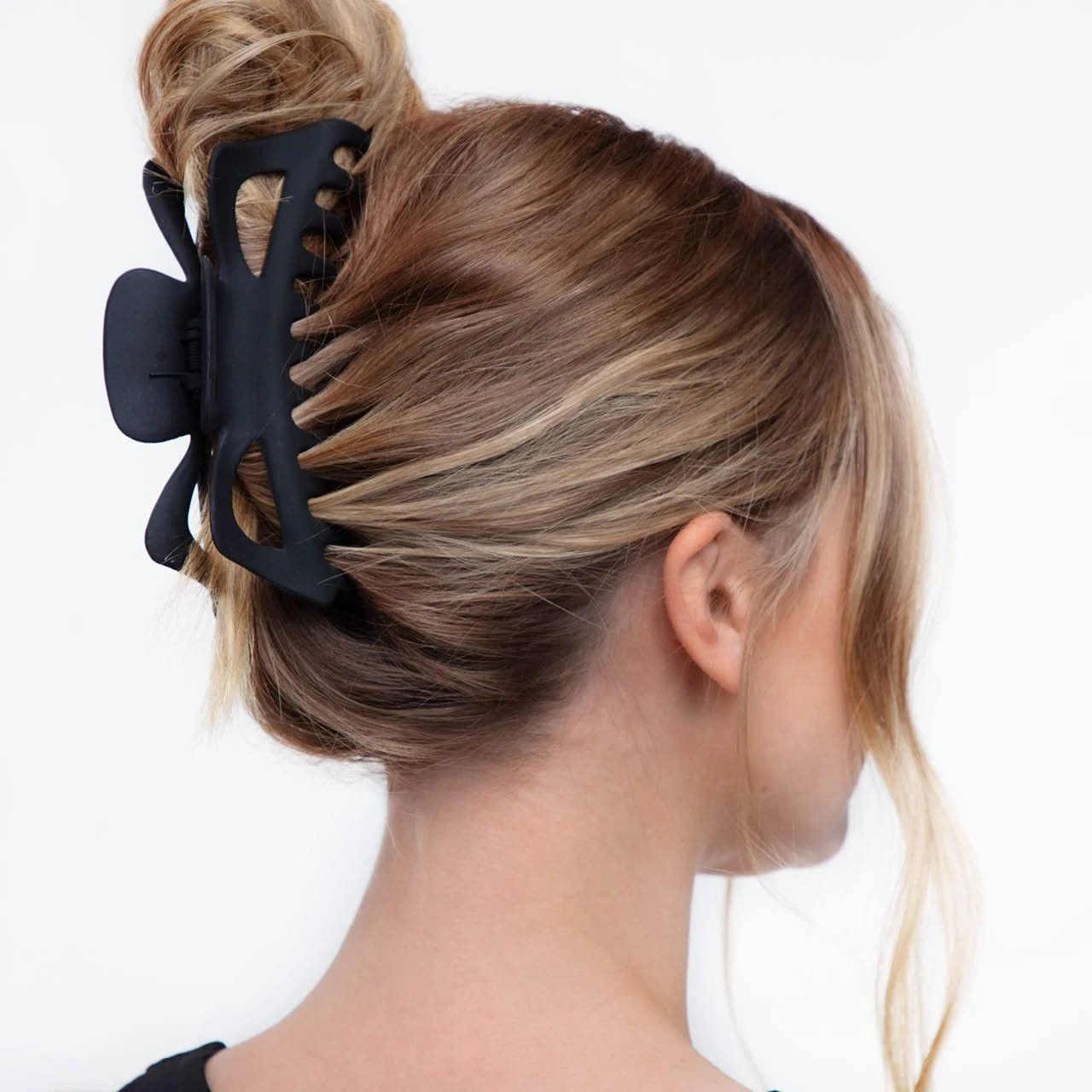 Kitsch Recycled Plastic Jumbo Classic Claw Clips 2pc 4 Kitsch Recycled Plastic Jumbo Classic Claw Clips 2pc - Image 4