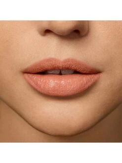 Laura Mercier Rouge Essentiel Cream Lipstick -Care Product Store Laura Mercier Rouge Essentiel Cream Lipstick Coral Nu On Lips