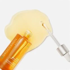 Moroccanoil Pure Argan Oil 5 Moroccanoil Pure Argan Oil -Care Product Store Moroccanoil Pure Argan Oil texture