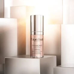 Natura Bisse Diamond Cocoon Sheer Eye 9 Natura Bisse Diamond Cocoon Sheer Eye -Care Product Store Natura Bisse Diamond Cocoon Sheer Eye Lifestyle 2