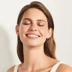 Natura Bisse NB Ceutical Rose Mosqueta Oil With Pure Tamanu Oil 5 Natura Bisse NB Ceutical Rose Mosqueta Oil With Pure Tamanu Oil -Care Product Store Natura Bisse NB Ceutical Rose Mosqueta Oil with Pure Tamanu Oil On Skin