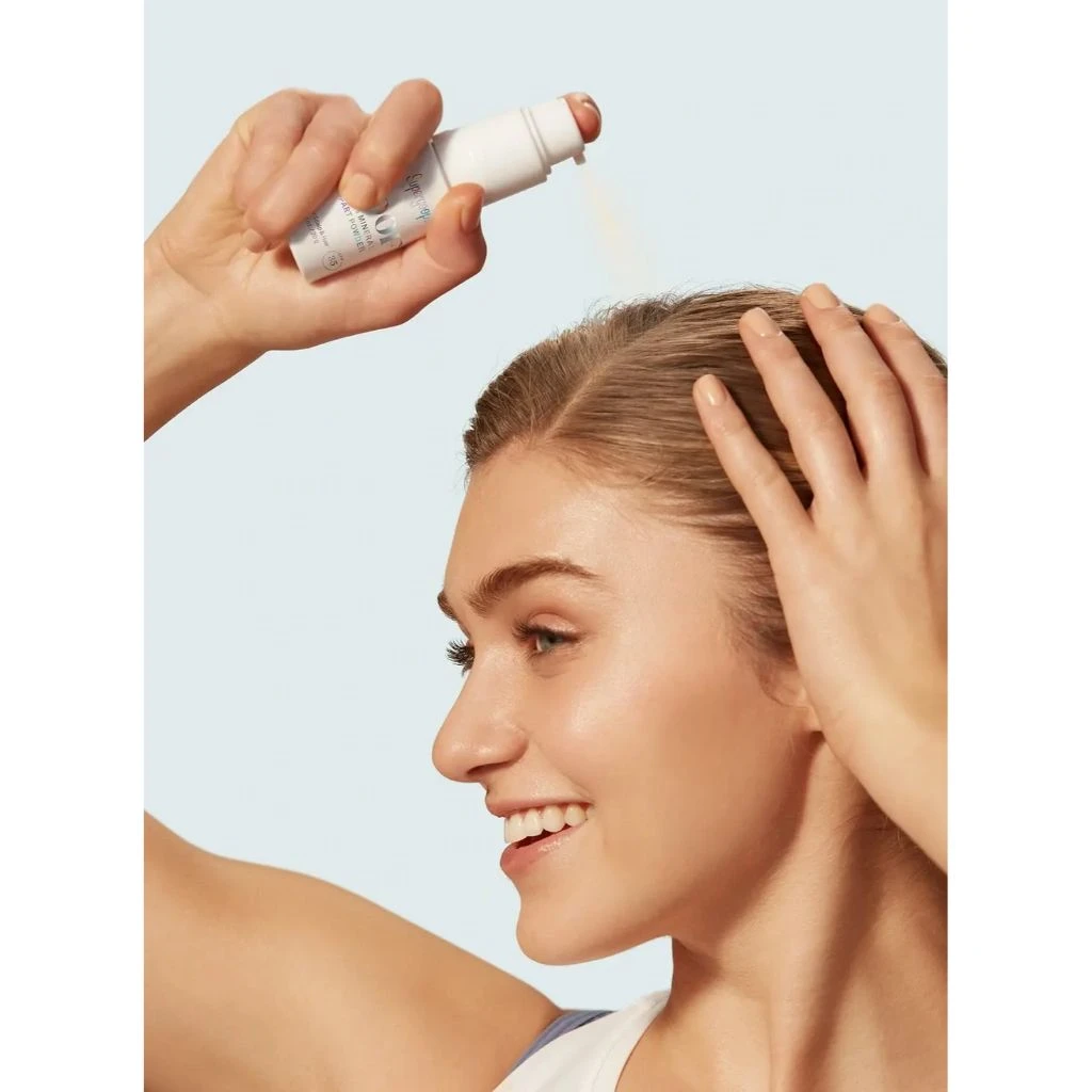 Supergoop! Poof Part Powder 3 Supergoop! Poof Part Powder - Image 3