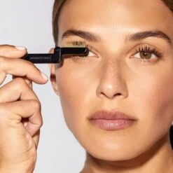 Tweezerman Studio Collection Folding Ilashcomb -Care Product Store TweezermanStudioCollectionFoldingilashcomb Black 3