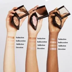 Laura Mercier Face Illuminator Highlighting Powder -Care Product Store laura mercier Face Illuminator Highlighting Powder swatches